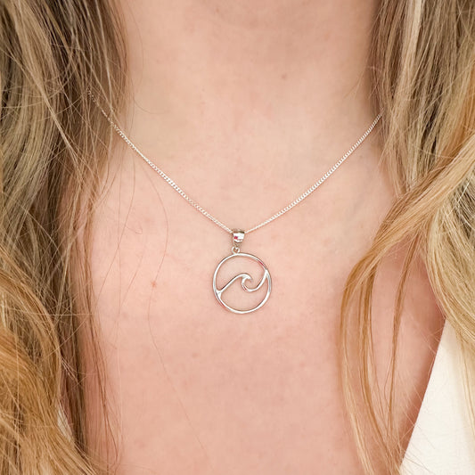 Circle Wave Charm Necklace