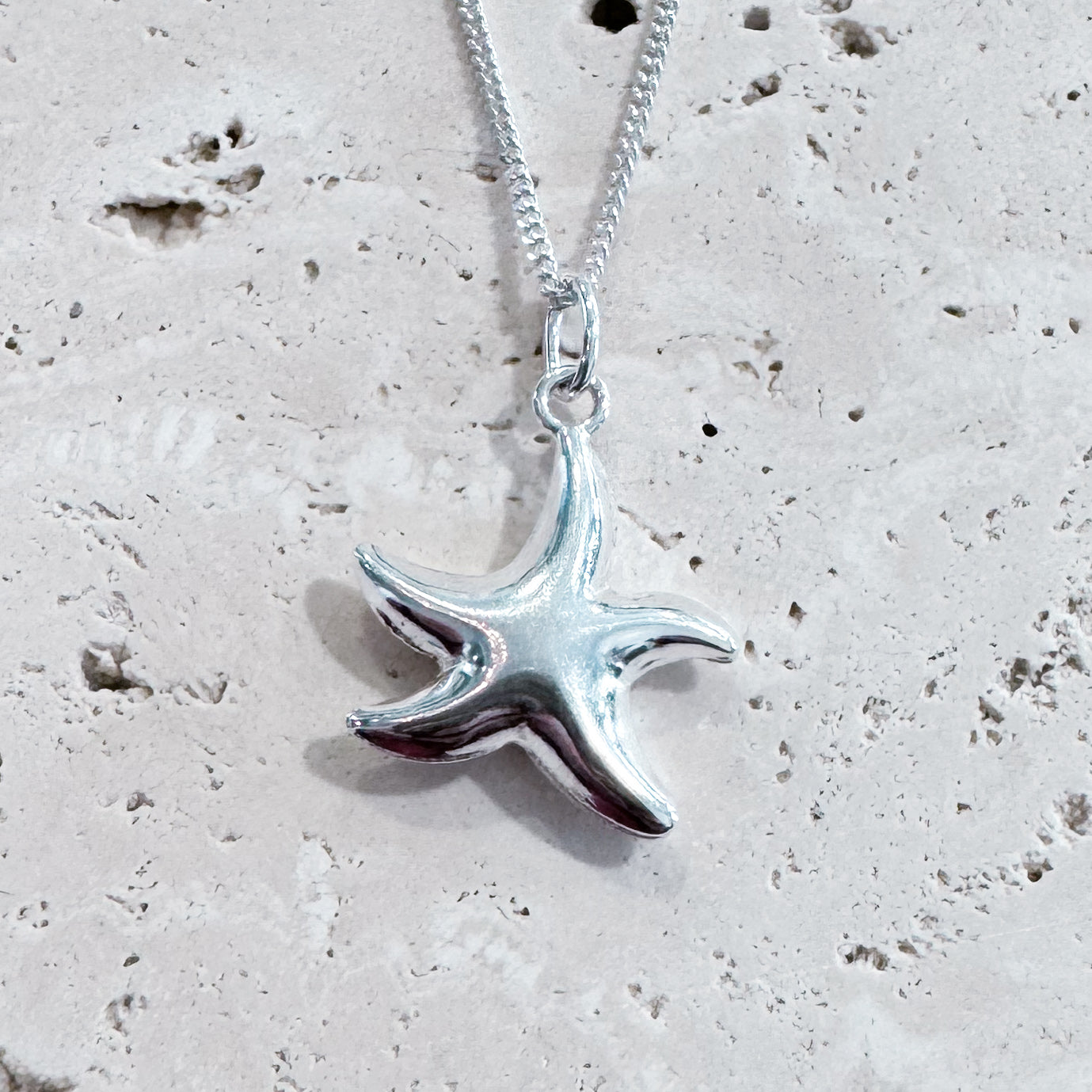 Dainty Starfish Necklace