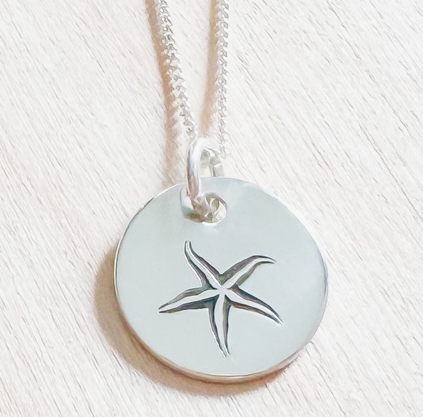 Starfish Disc Necklace